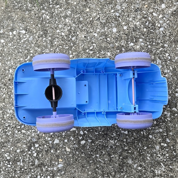 Disney Frozen 2 Lights N Sounds Ride Toy Car - Picture 9 of 10